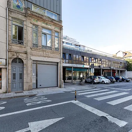 Stylish For Two Guests Appartement Porto